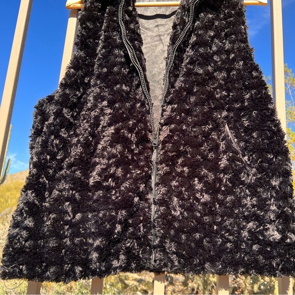 East 5th Women’s Zipper Vest Color Black L/XL Two Pockets - Picture 5 of 11